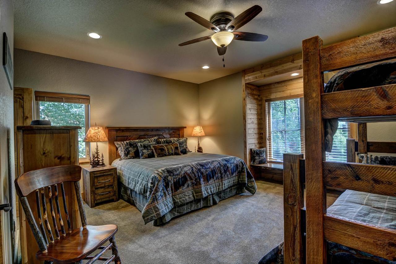 Whispering Pines Lodge: 9 Bedroom إيغل ريفير المظهر الخارجي الصورة