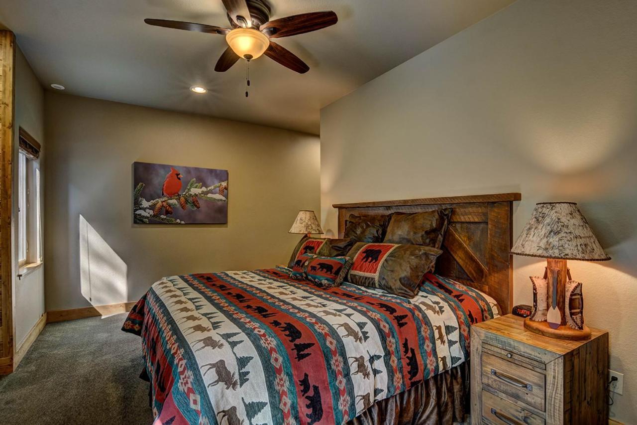 Whispering Pines Lodge: 9 Bedroom إيغل ريفير المظهر الخارجي الصورة