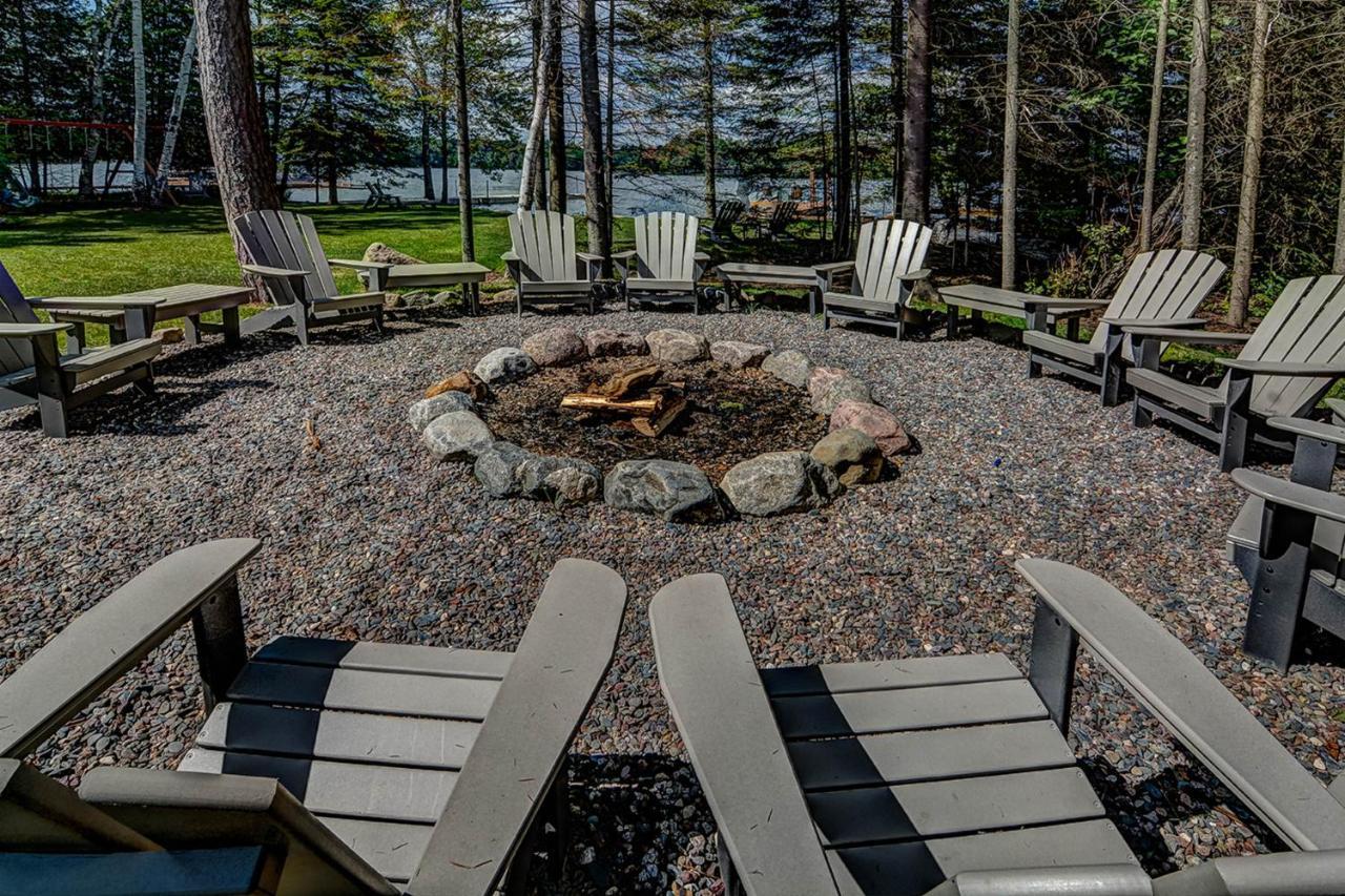 Whispering Pines Lodge: 9 Bedroom إيغل ريفير المظهر الخارجي الصورة